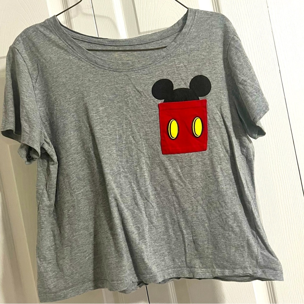 Disney size Juniors m Mickey Minnie Mouse Pocket Tee T-Shirt Gray Crop Top